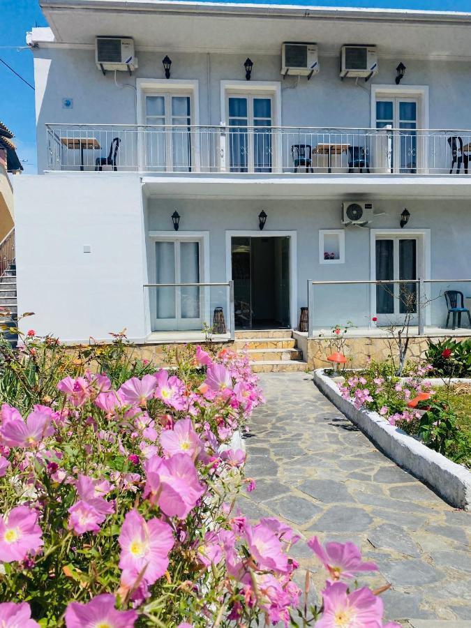 Yiannis Studios Moraitika Exterior photo